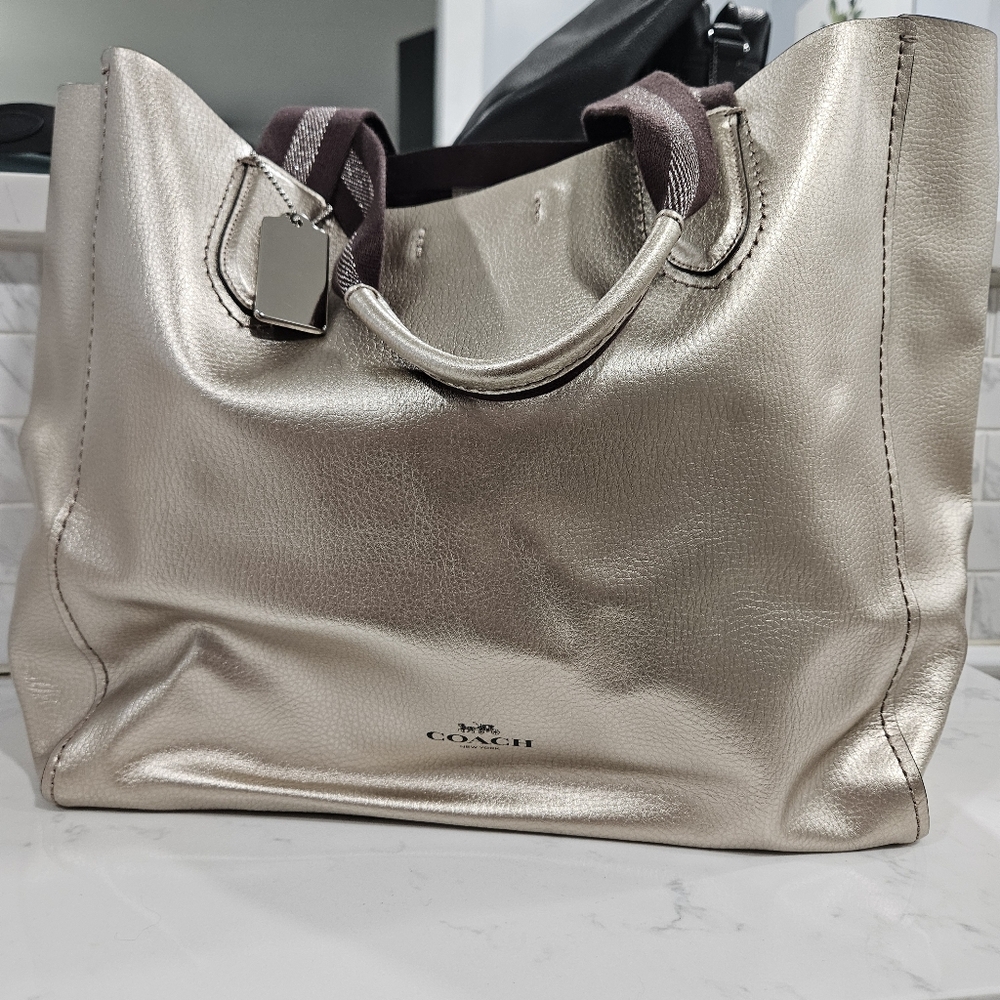 COACH Derby Large
